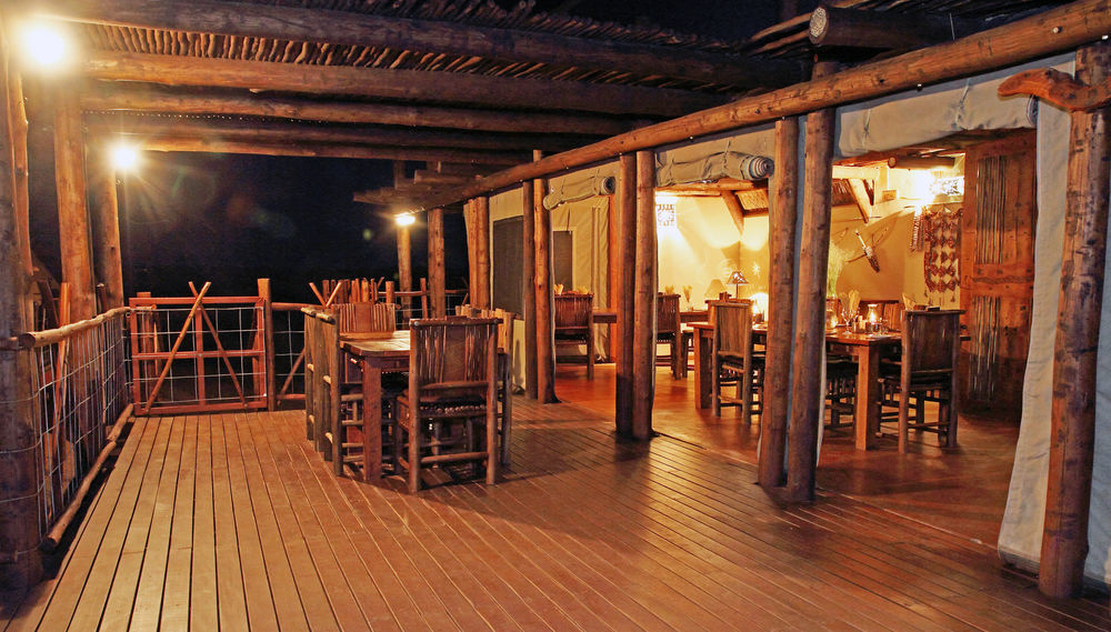 Xaus Lodge Twee Rivieren Экстерьер фото