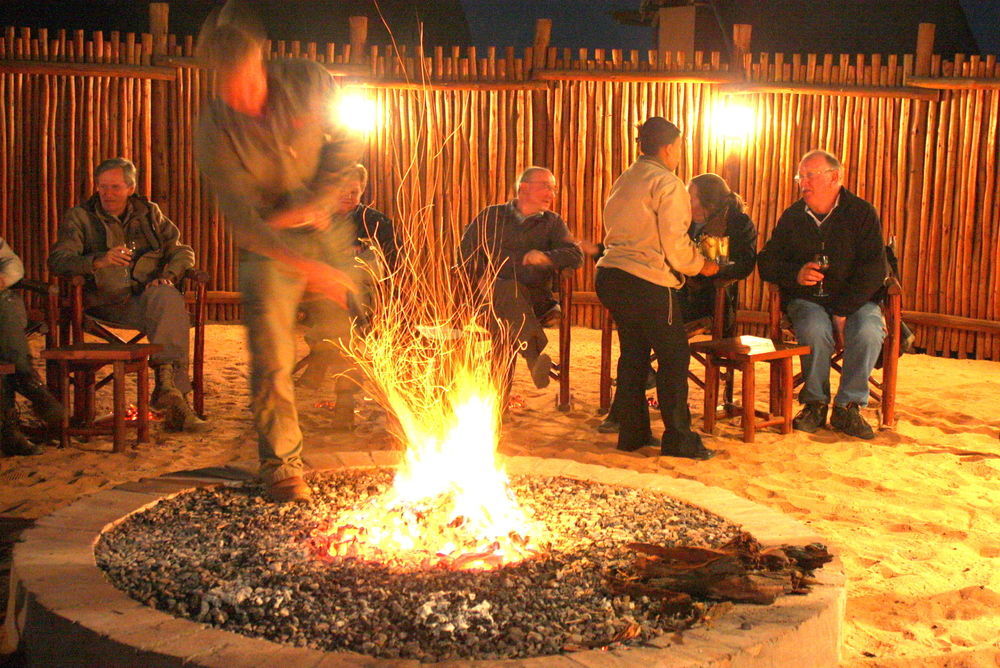 Xaus Lodge Twee Rivieren Экстерьер фото